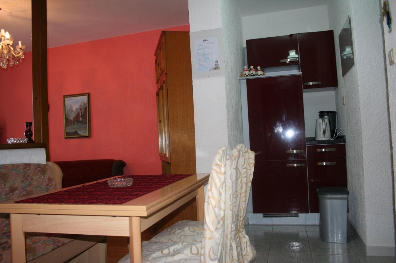Apartmani Jankov クルク エクステリア 写真